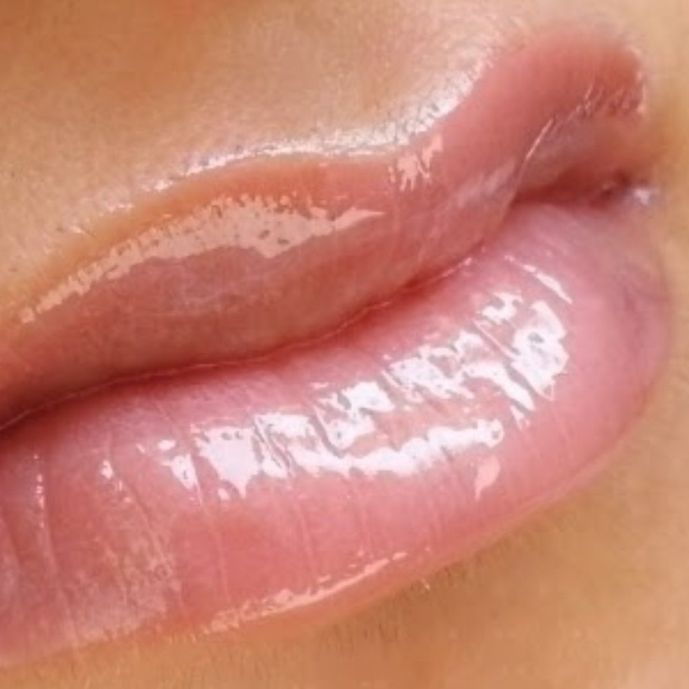 MAC "BOY BAIT" Lip Gloss NIB Cremesheen - Picture 1 of 7